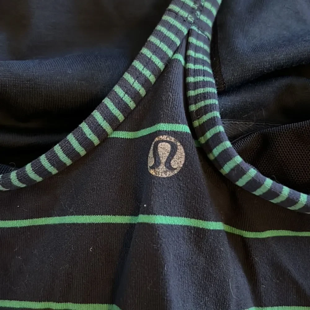 Lululemon tank top 8‎